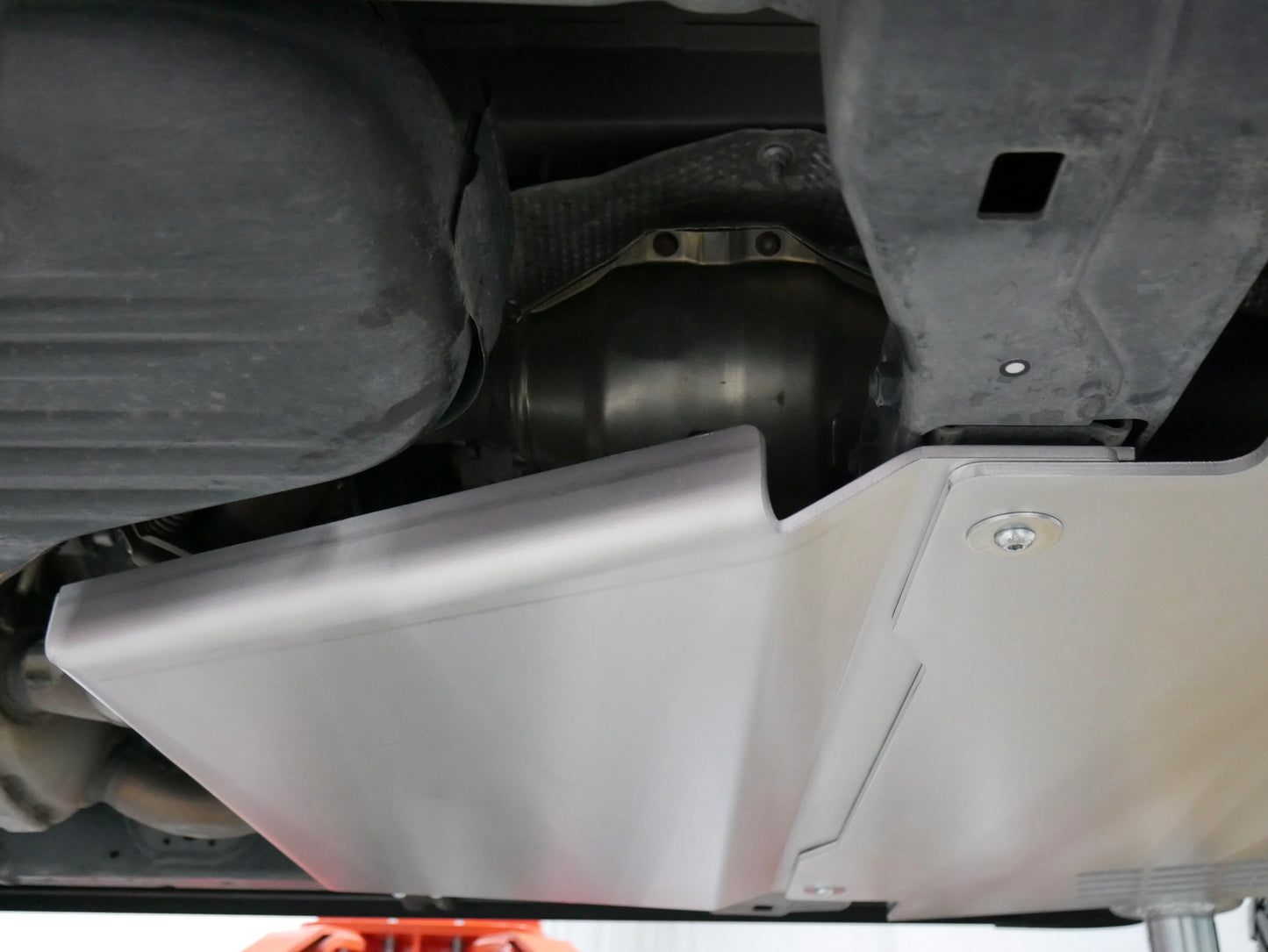 Land Cruiser and LX570 Transfer Case Skid Plate