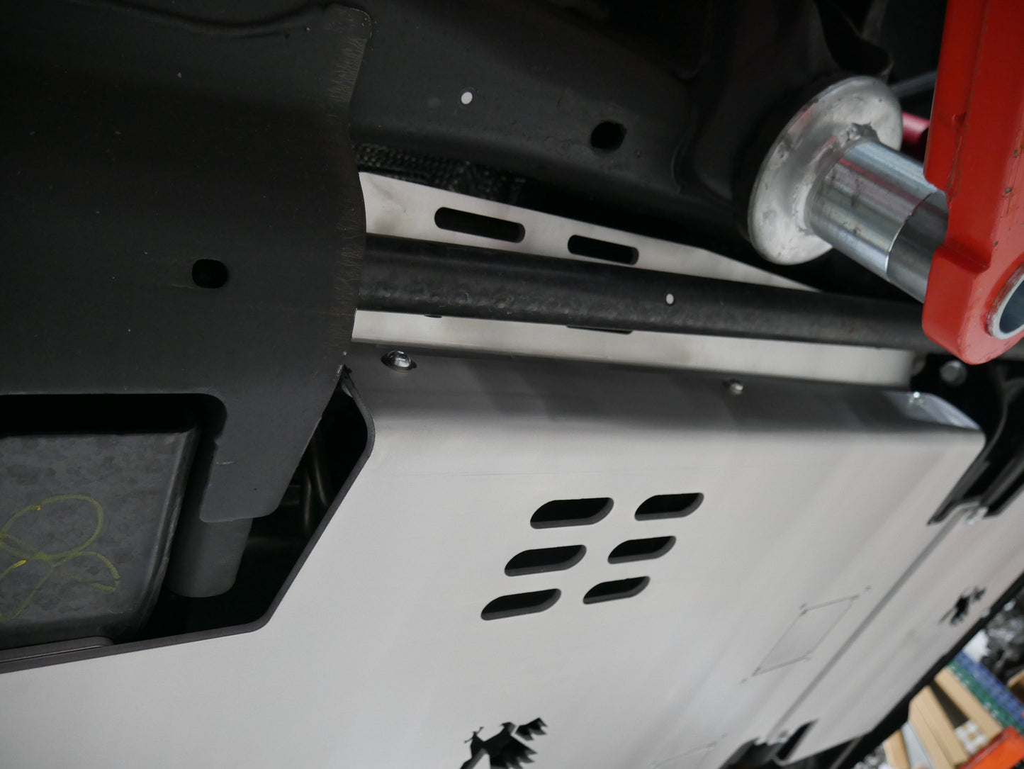 Chevy/GMC 2500 | Transmission Skid